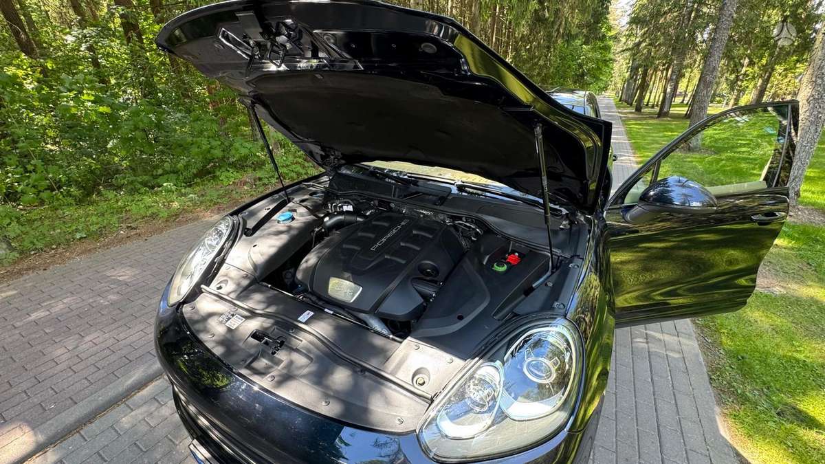 Porsche Cayenne - 10