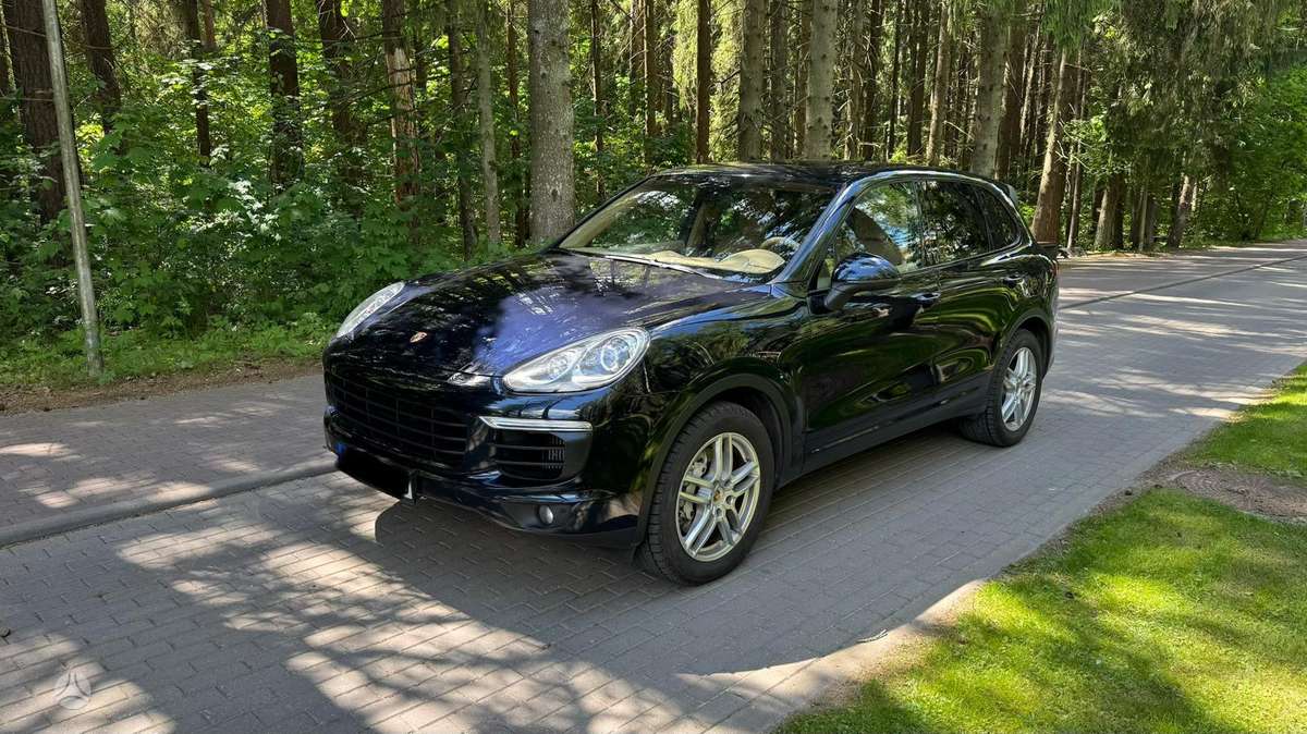 Porsche Cayenne - 2