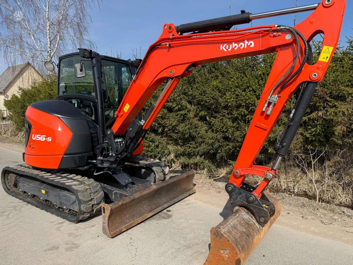 Kubota U56-5, mini excavator