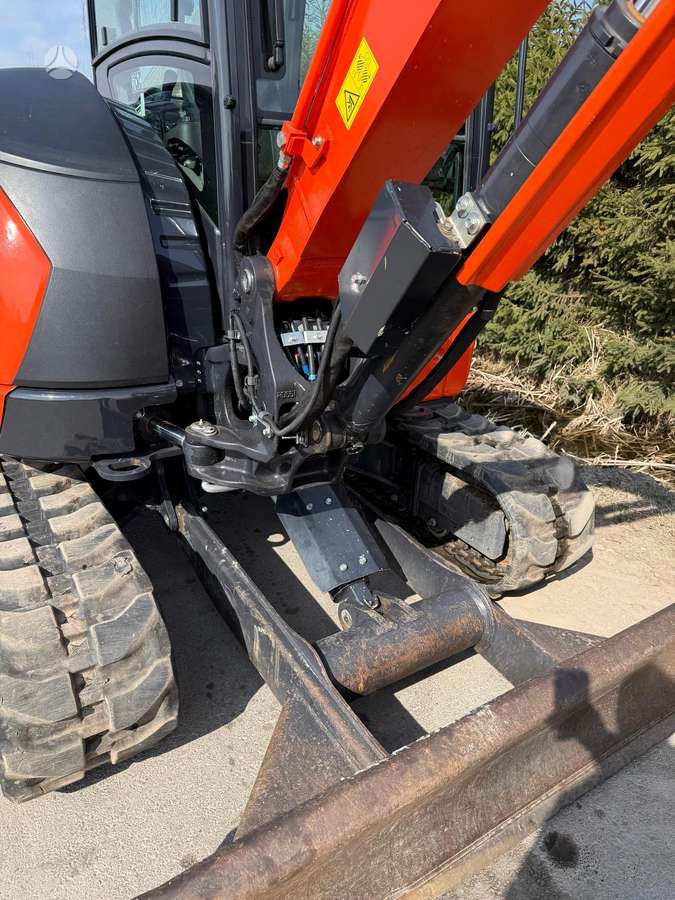 Kubota U56-5, mini ekskavatori