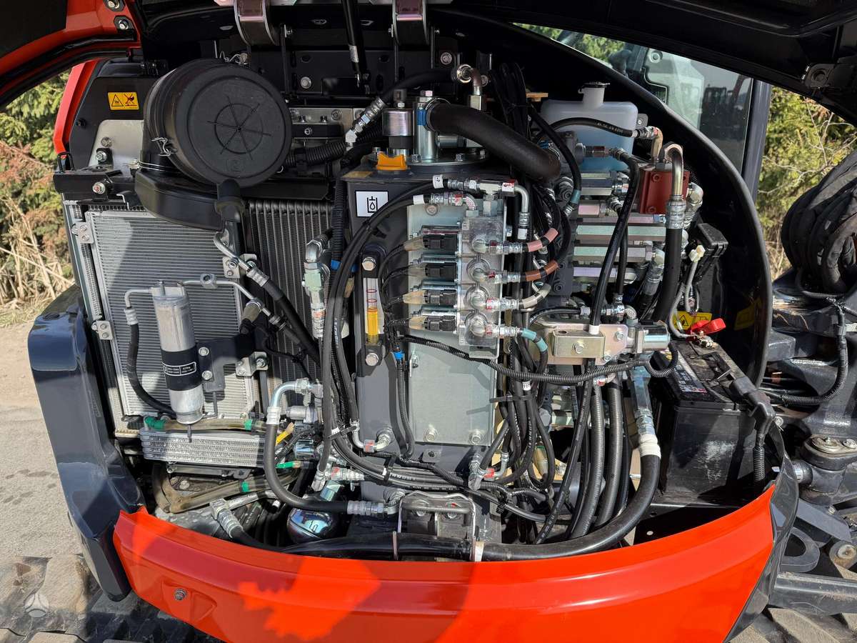 Kubota U56-5, мини-экскаваторы
