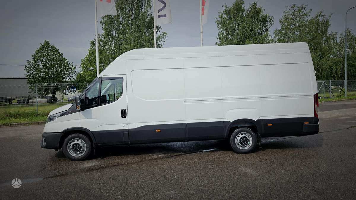 Iveco Daily, 3.0 l., cargo van