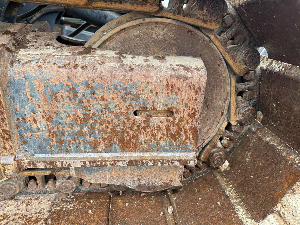 Kobelco SK140SRLC-3, экскаваторы