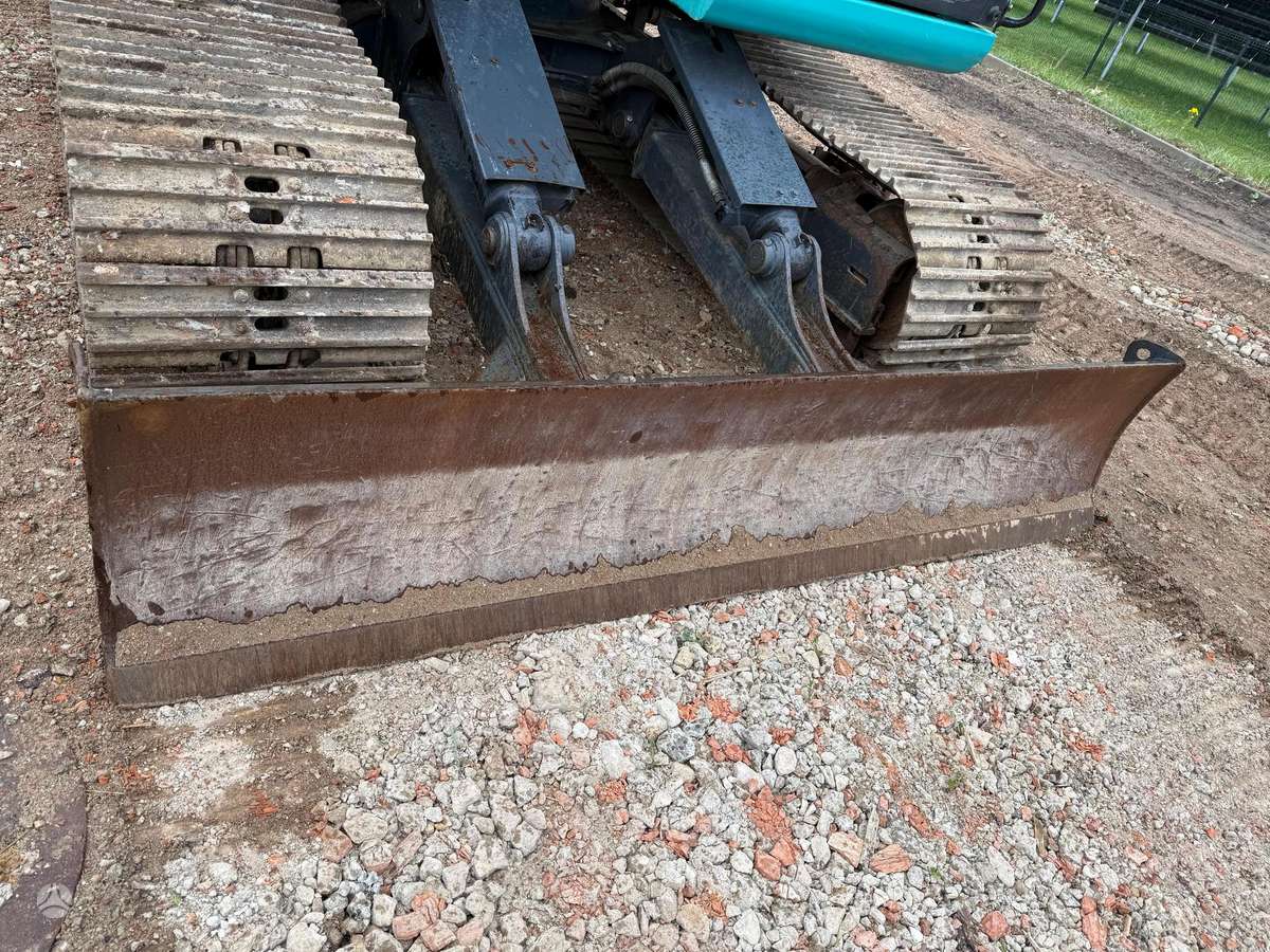 Kobelco SK140SRLC-3, экскаваторы
