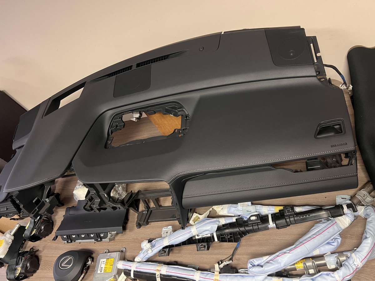 Lexus RX klasė interior parts