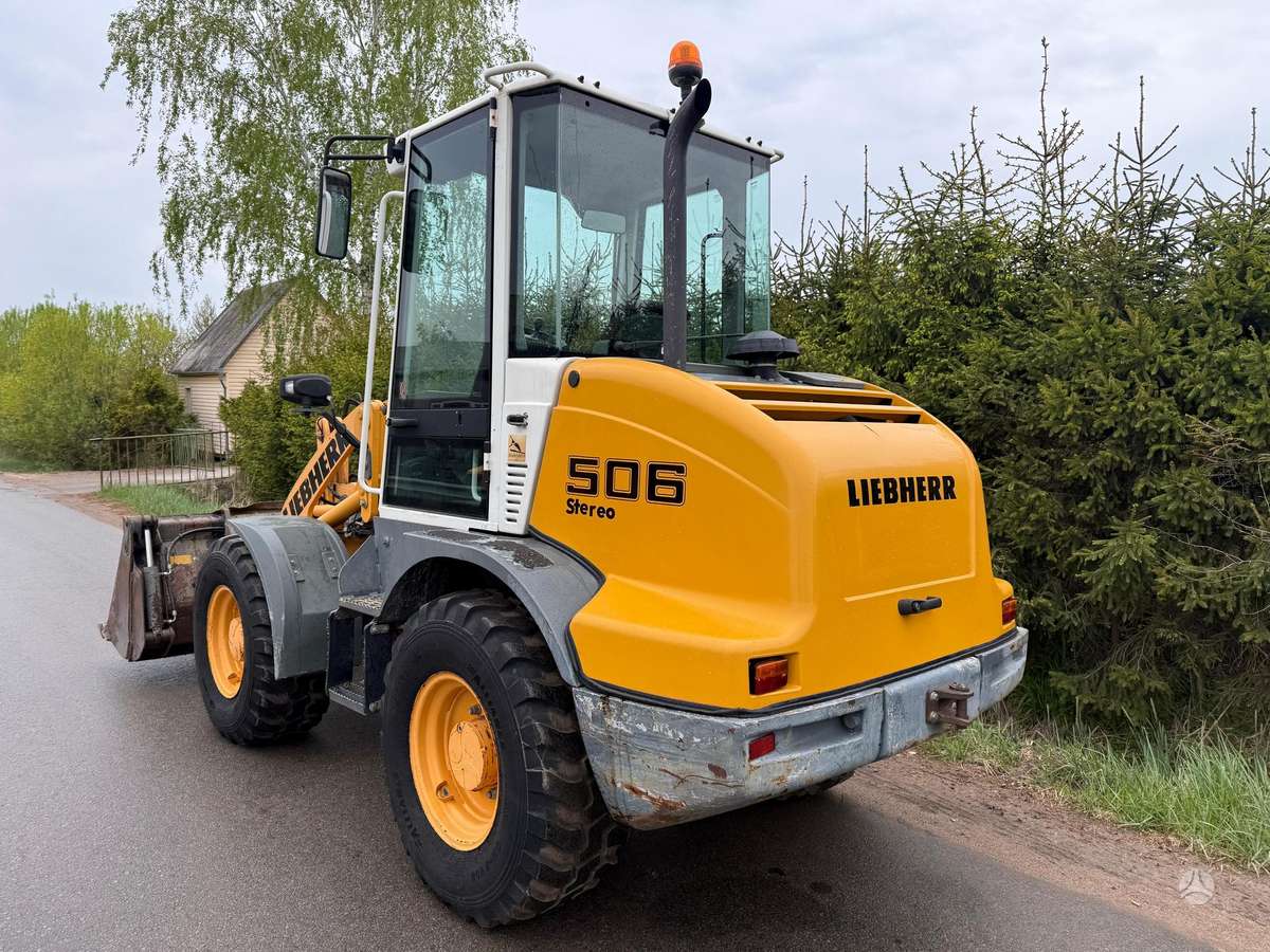 Liebherr L506 Stereo, frontal loader