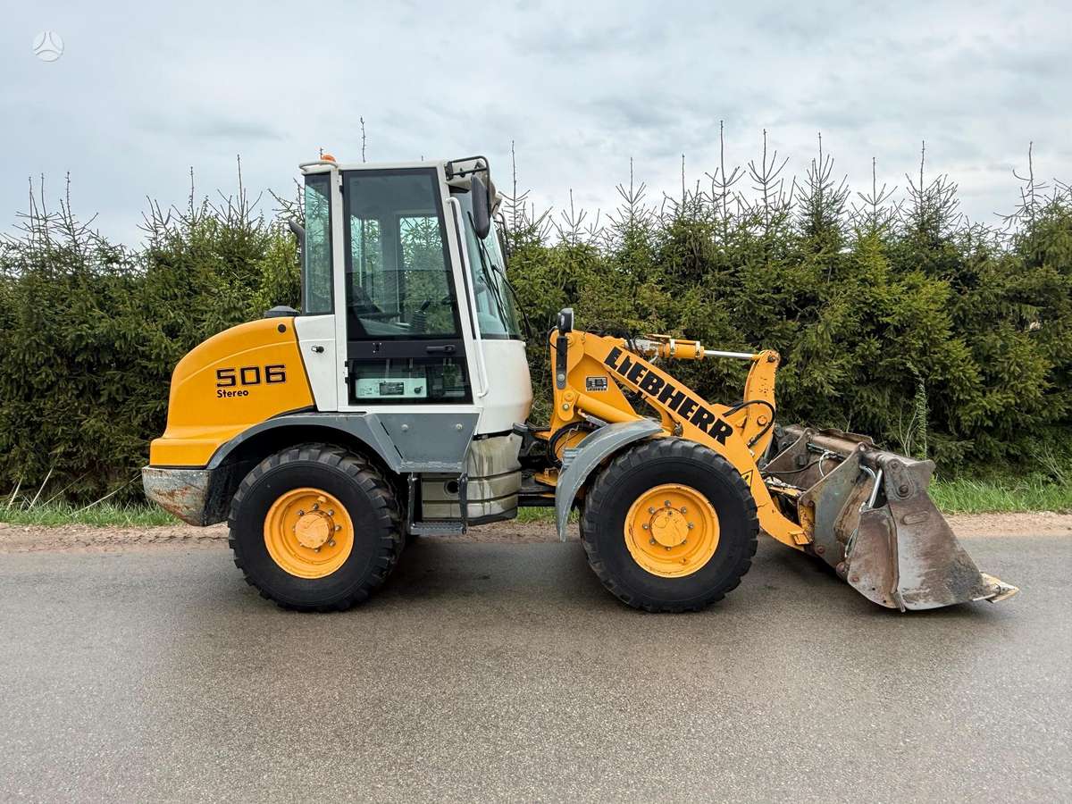 Liebherr L506 Stereo, frontal loader