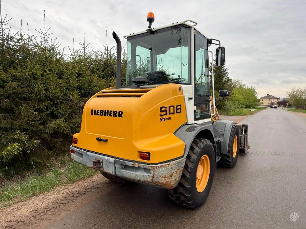 Liebherr L506 Stereo, frontal loader
