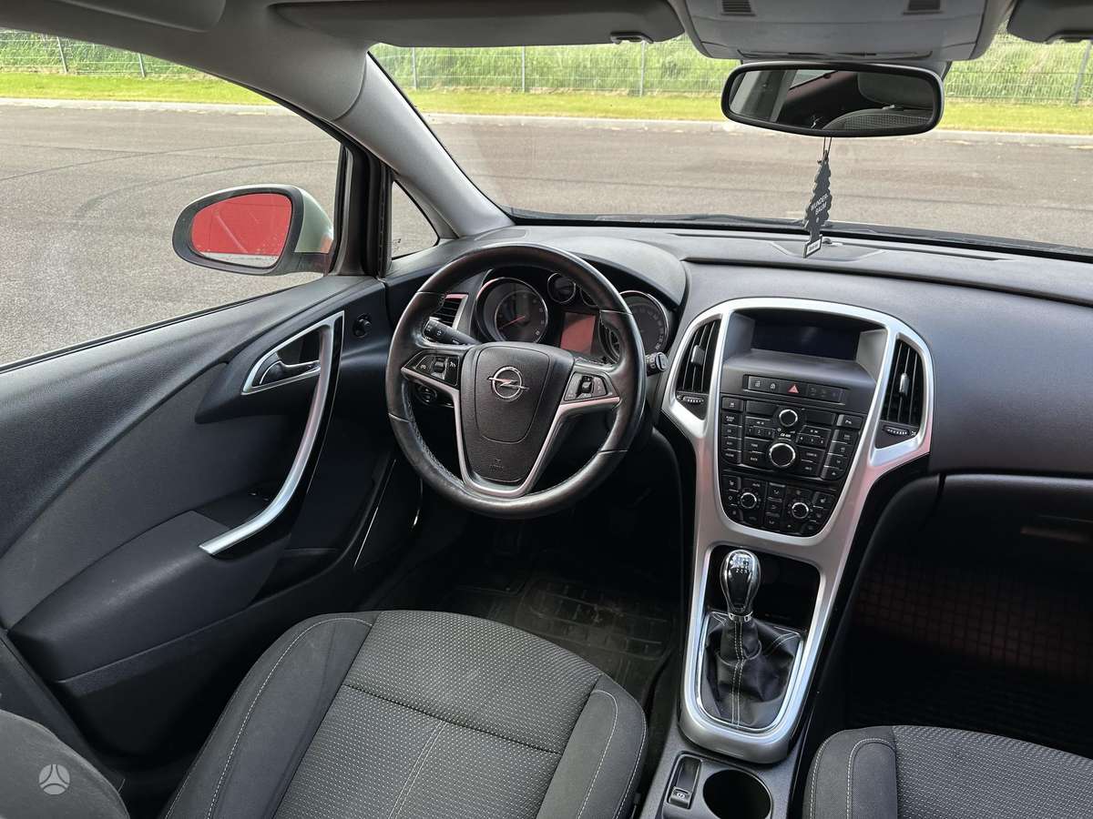 Opel Astra, 1.4 l., hatchback