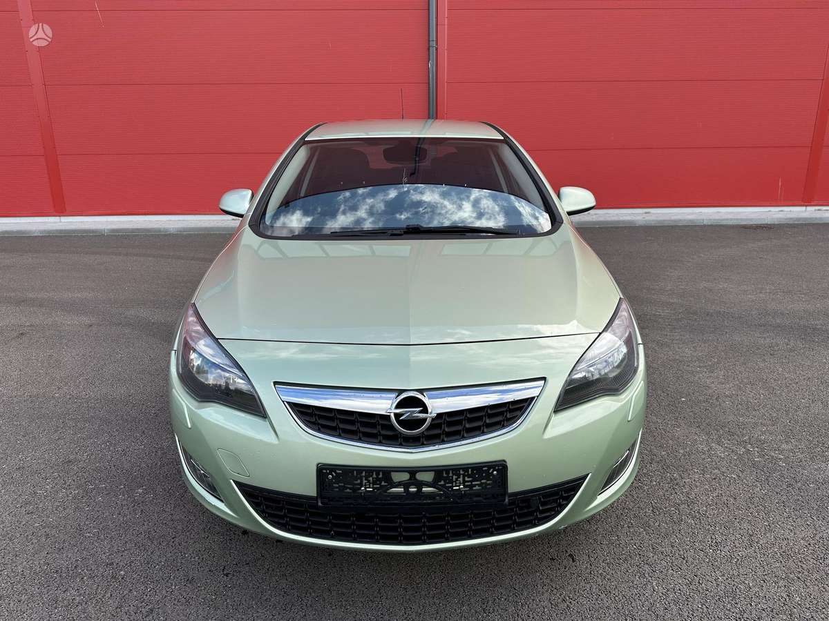 Opel Astra, 1.4 l., hatchback