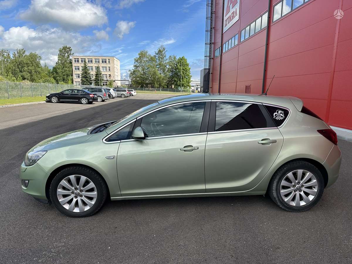 Opel Astra, 1.4 l., hatchback