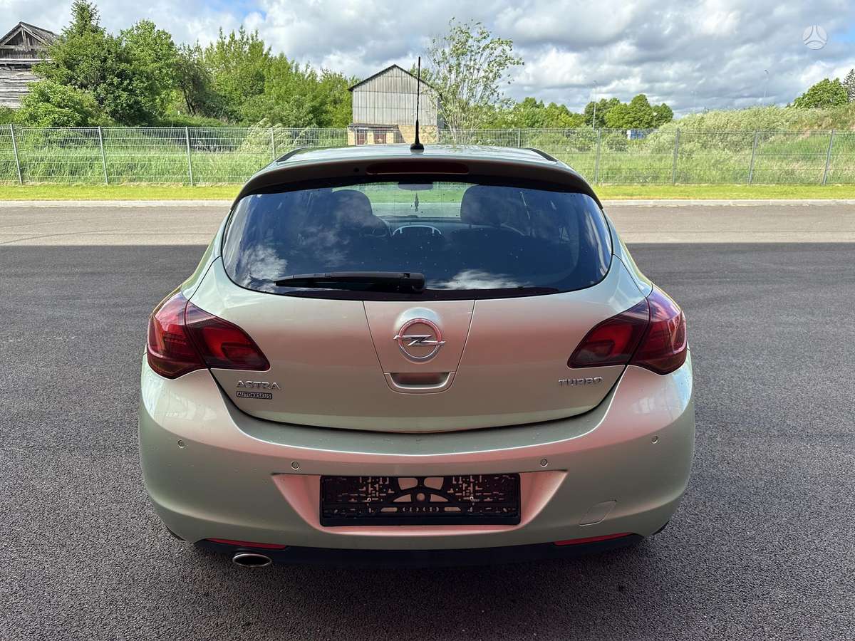 Opel Astra, 1.4 l., hatchback