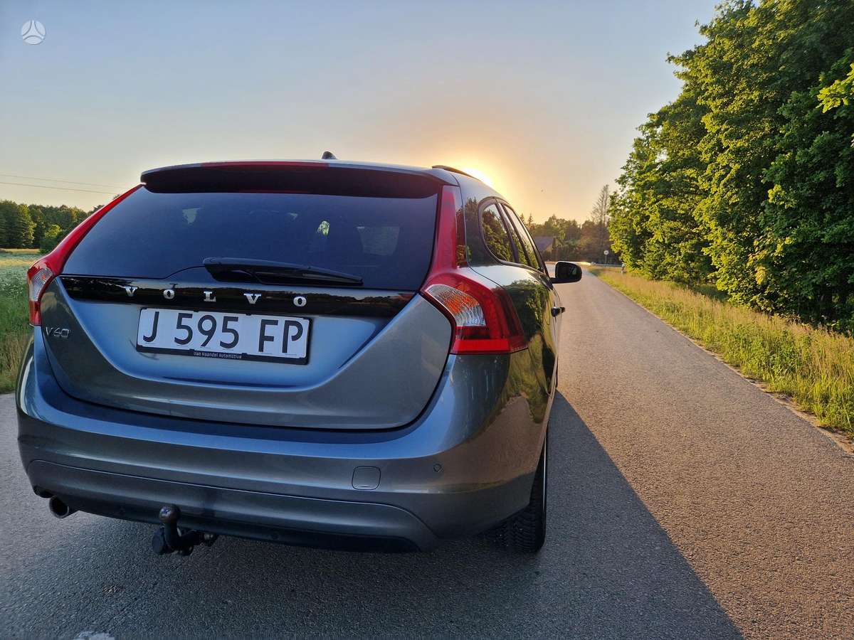 Volvo V60, 2.0 l., Универсал