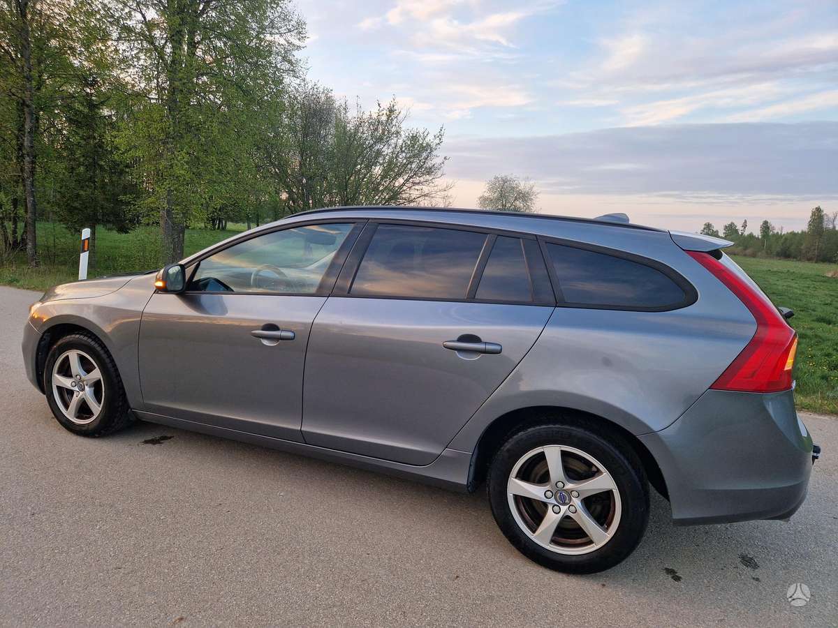 Volvo V60, 2.0 l., Универсал
