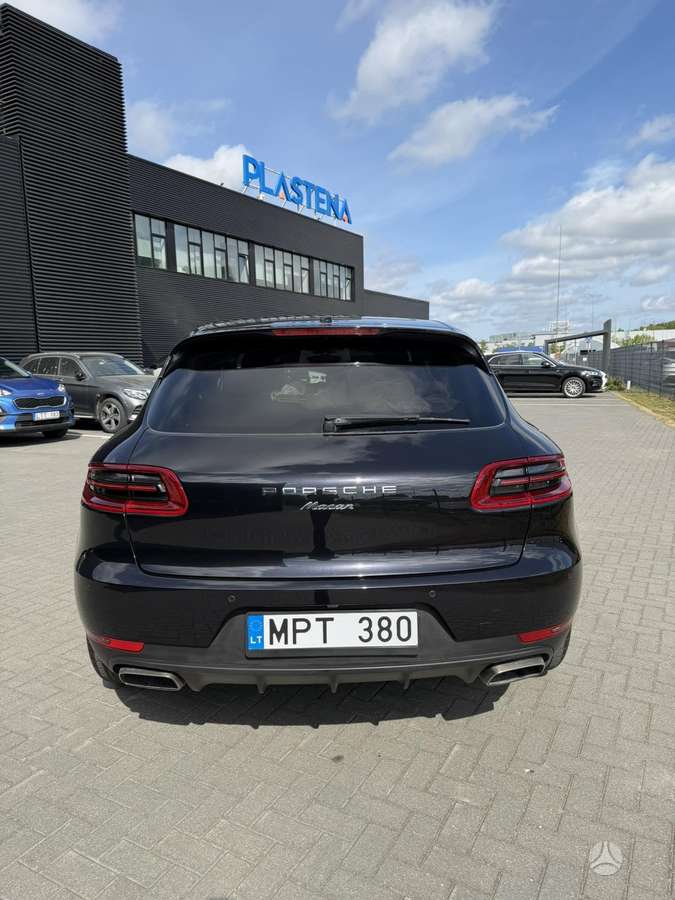 Porsche Macan - 3
