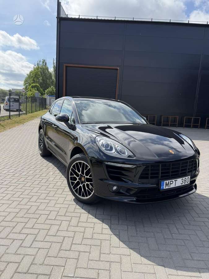 Porsche Macan - 1