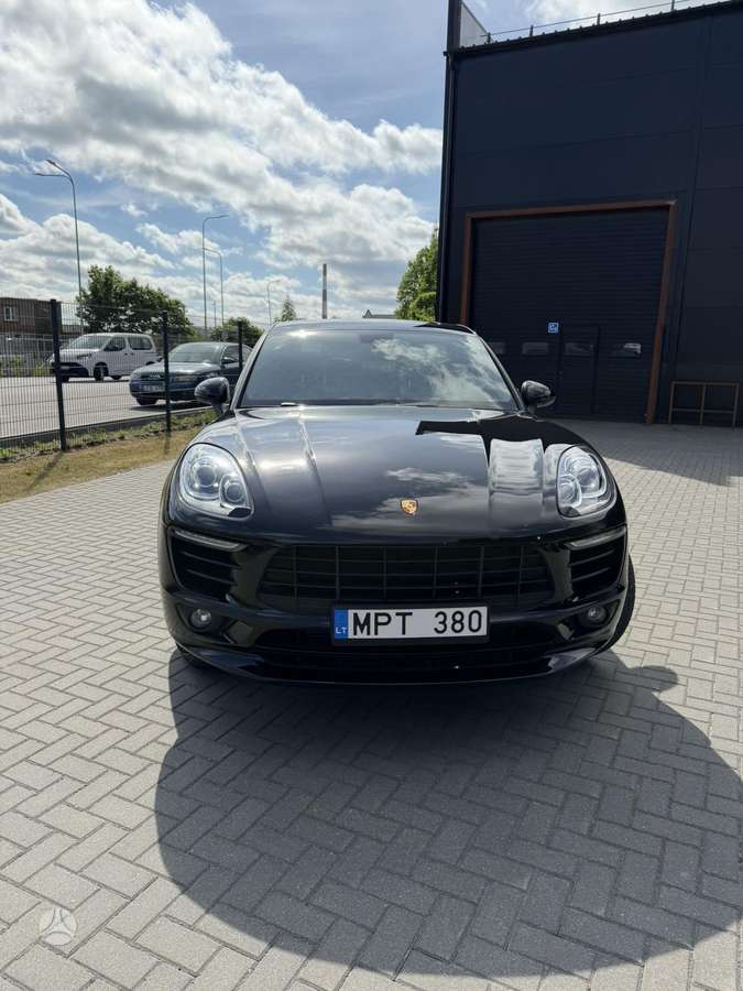 Porsche Macan - 4