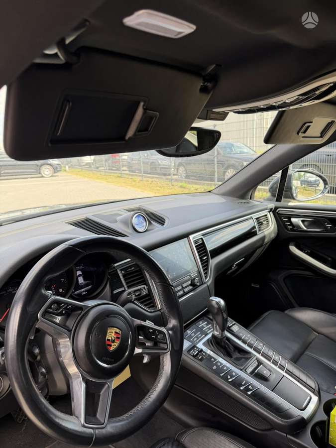 Porsche Macan - 5