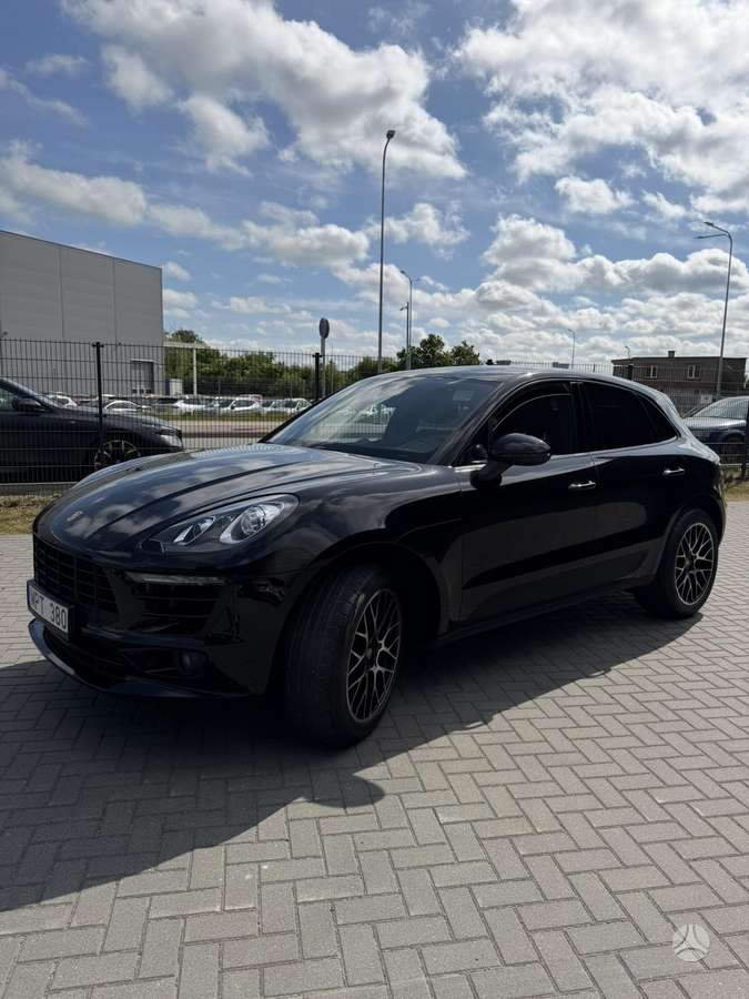 Porsche Macan - 11