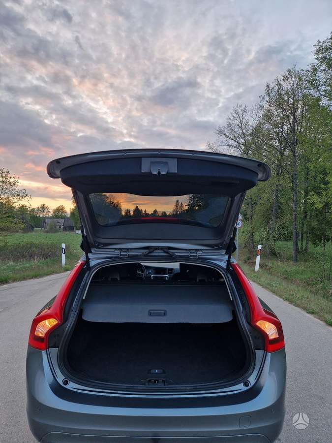 Volvo V60, 2.0 l., Универсал
