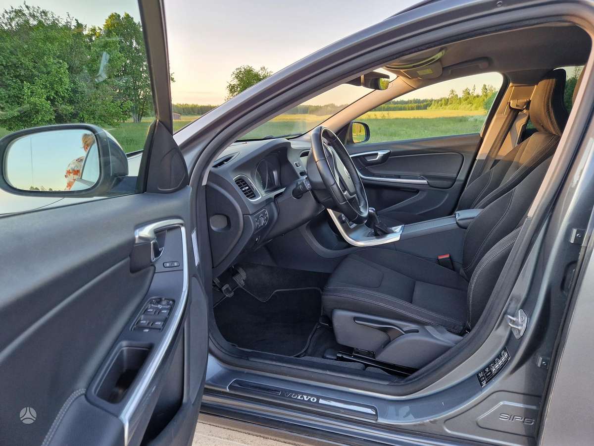 Volvo V60, 2.0 l., Универсал