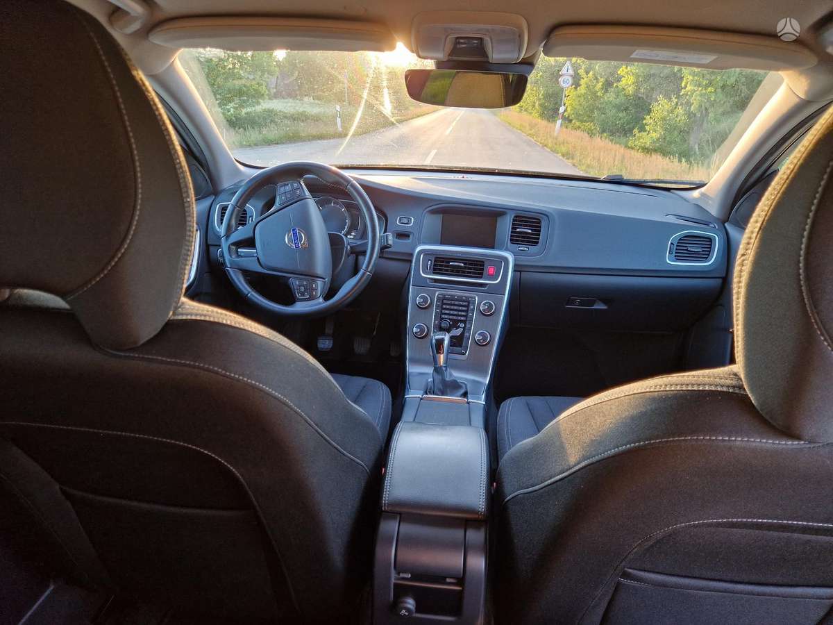 Volvo V60, 2.0 l., Универсал