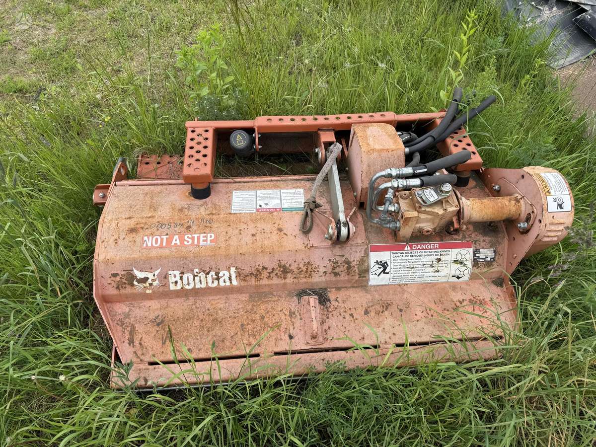 Bobcat Mulceris, оборудование благоустройства