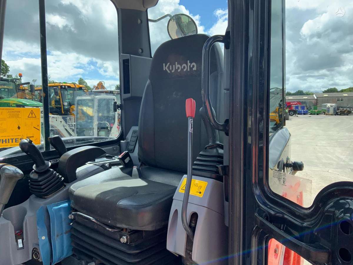 Kubota U55-4, ekskavatori