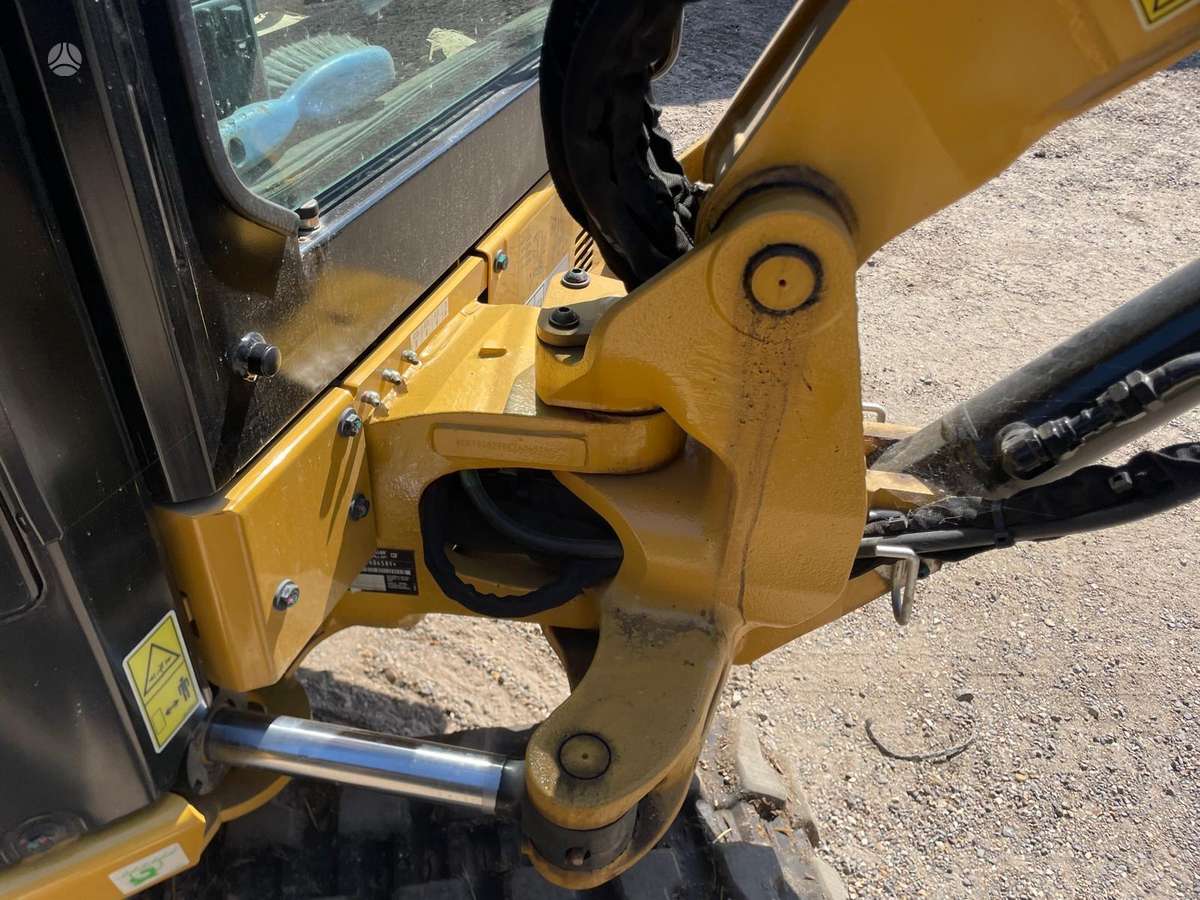 Caterpillar 302.7, мини-экскаваторы