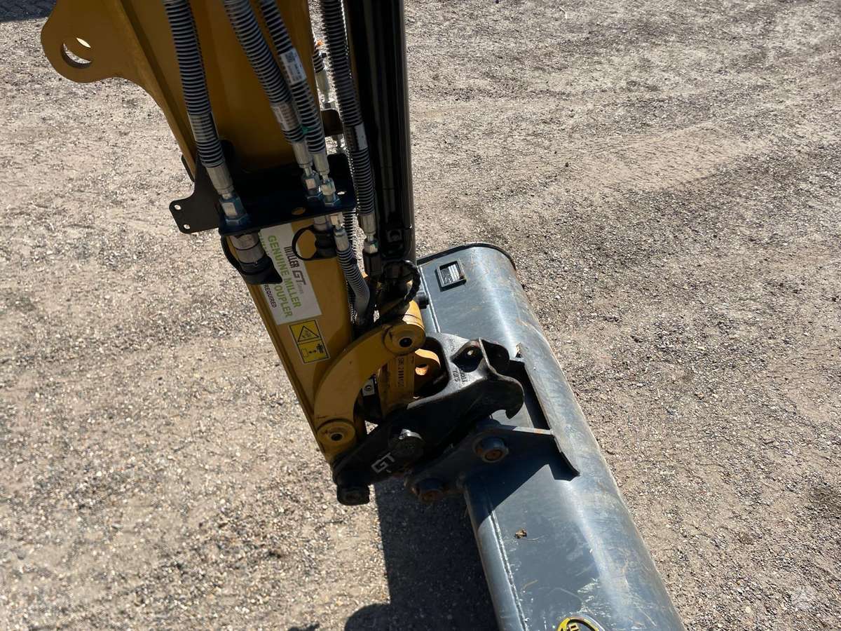 Caterpillar 302.7, мини-экскаваторы