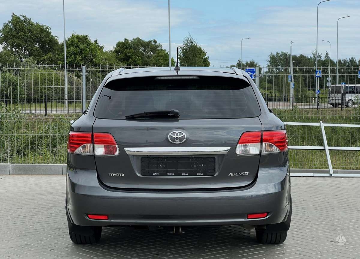 Toyota Avensis, 2.0 l., Универсал