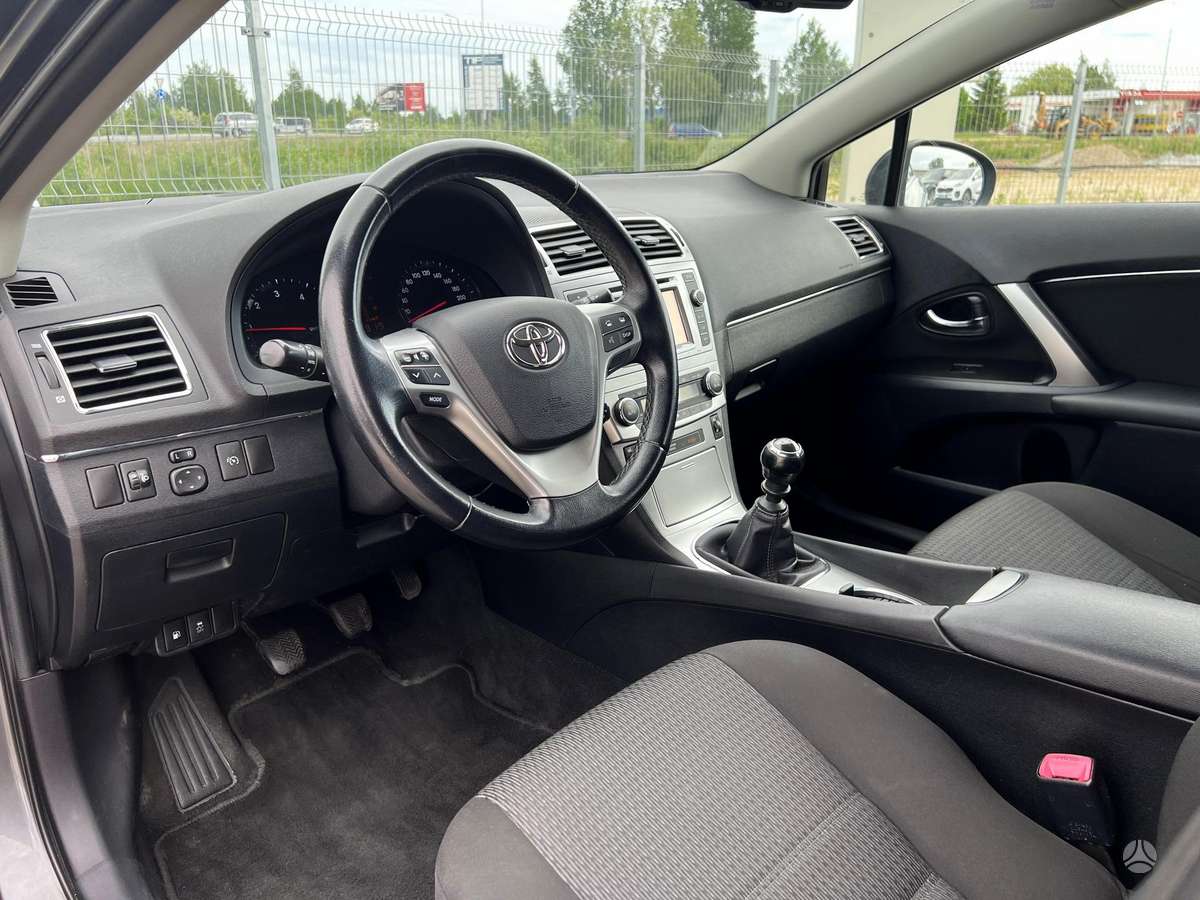 Toyota Avensis, 2.0 l., Универсал