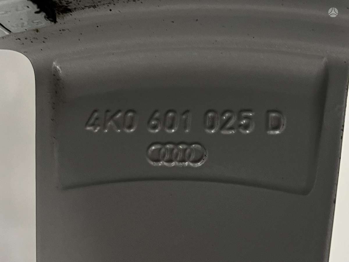 Audi A6 C8 Original su padangomis, легкосплавные , R18