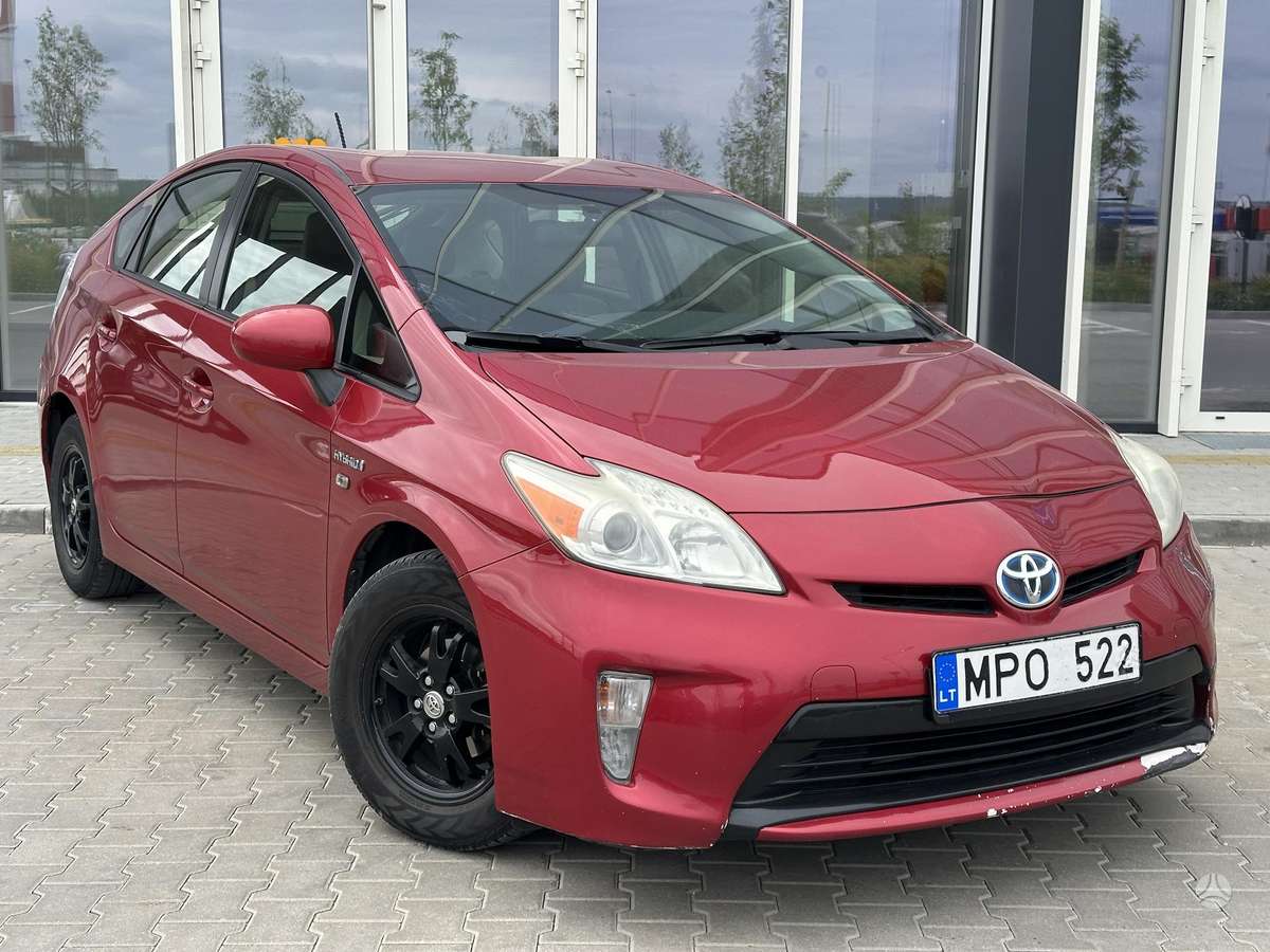Toyota Prius - 1
