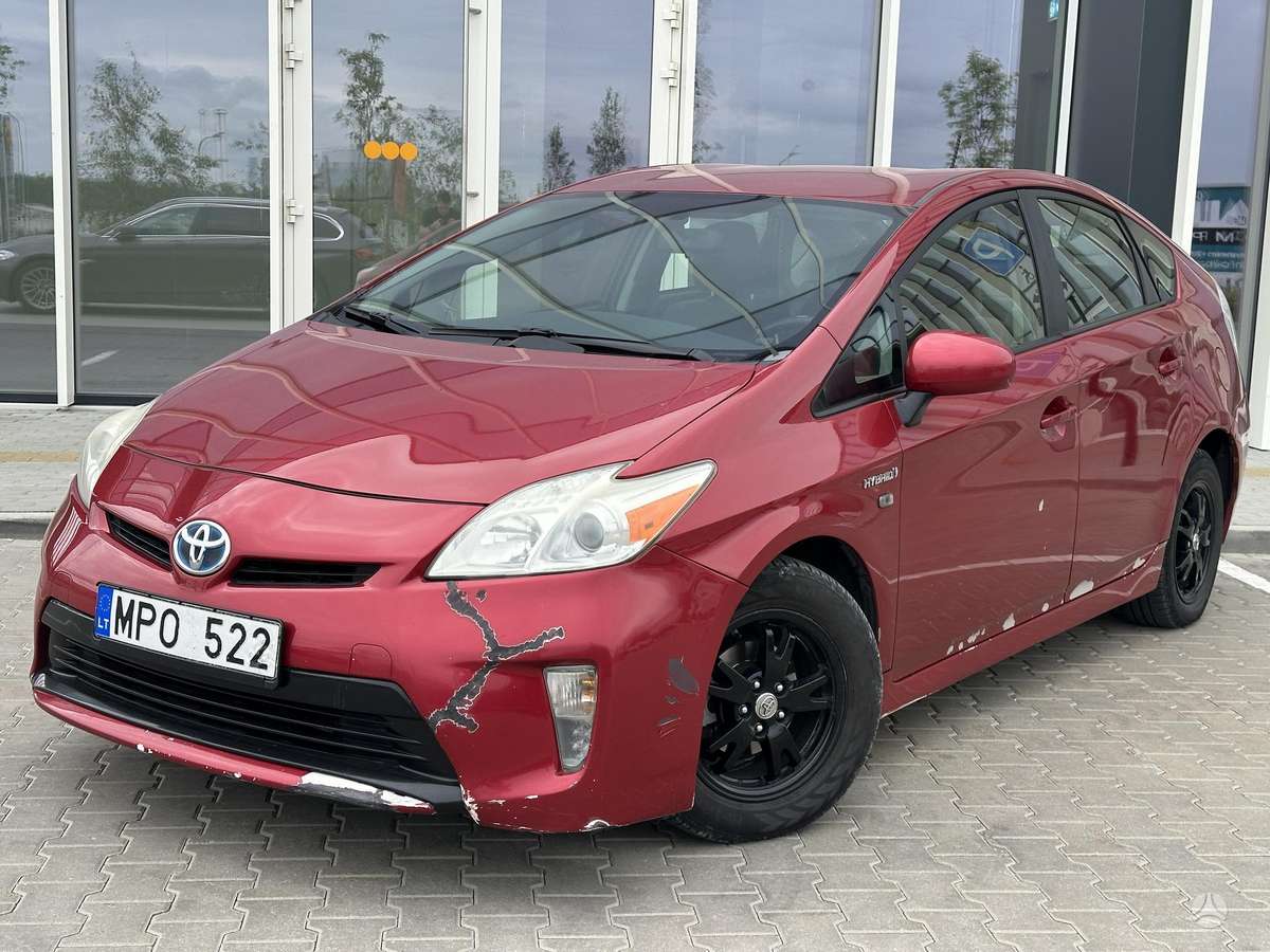 Toyota Prius - 3