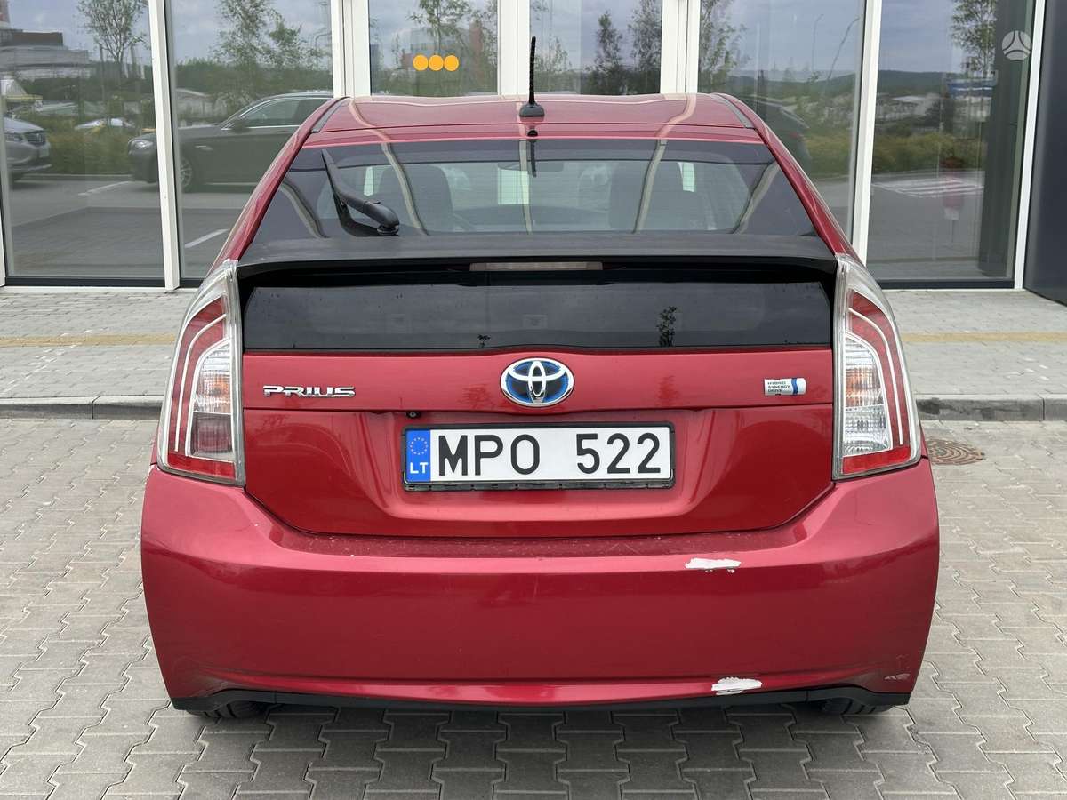 Toyota Prius - 5
