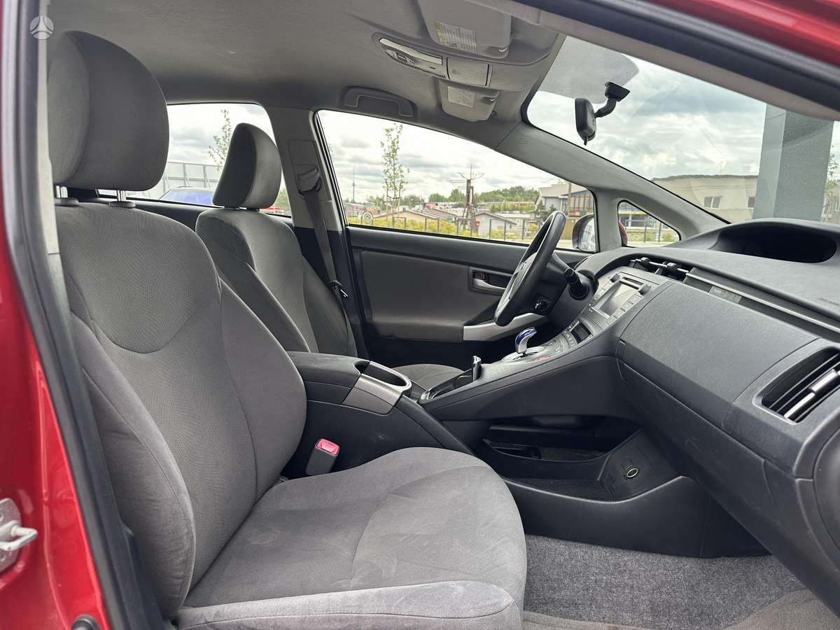 Toyota Prius - 11