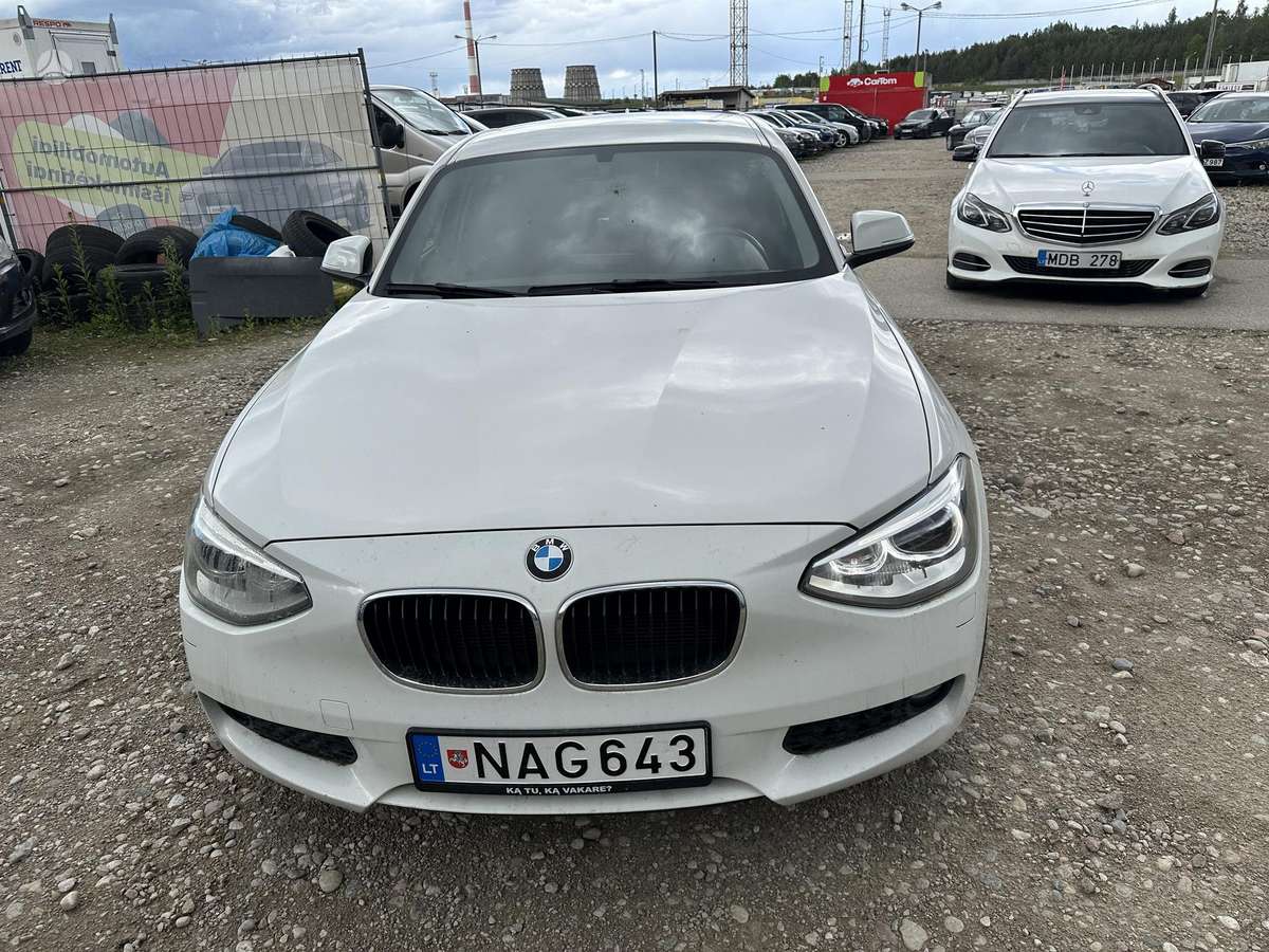 BMW 116, 2.0 l., hatchback