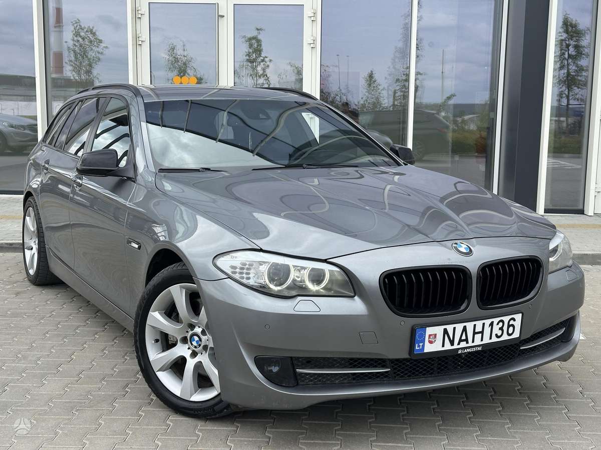 BMW 525, 3.0 l., universalas