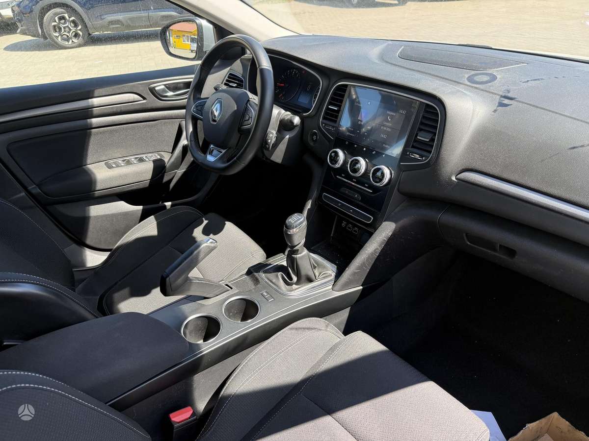 Renault Megane - 5