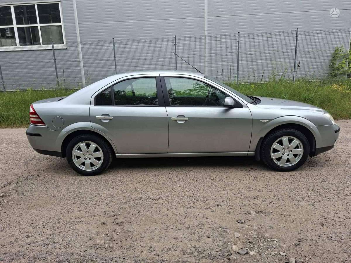 Ford Mondeo, 1.8 l., hatchback