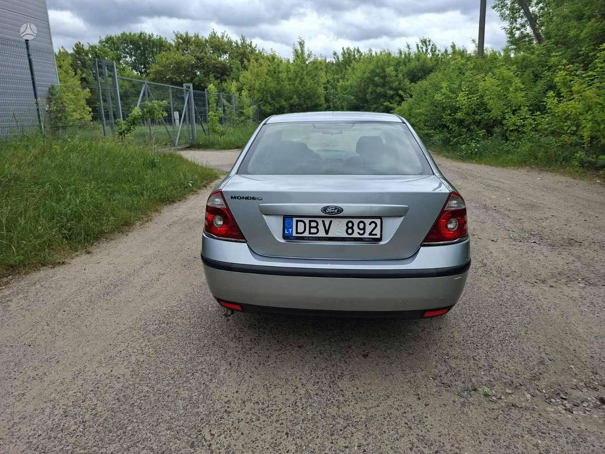 Ford Mondeo, 1.8 l., hatchback