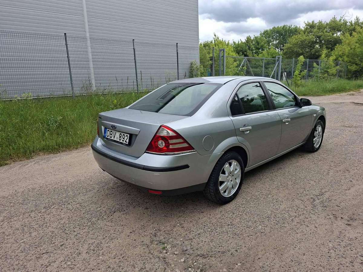 Ford Mondeo, 1.8 l., hatchback