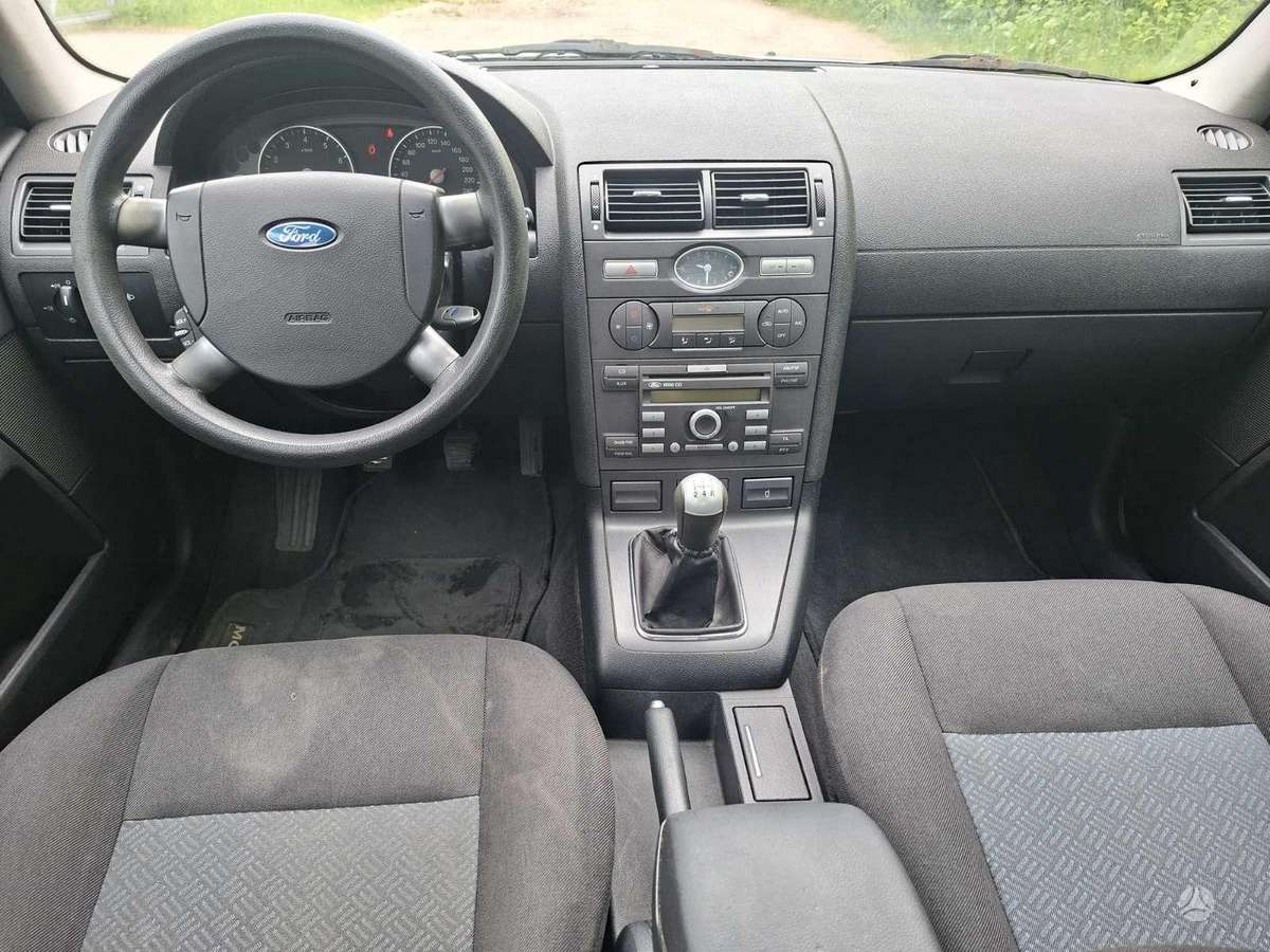 Ford Mondeo, 1.8 l., hatchback