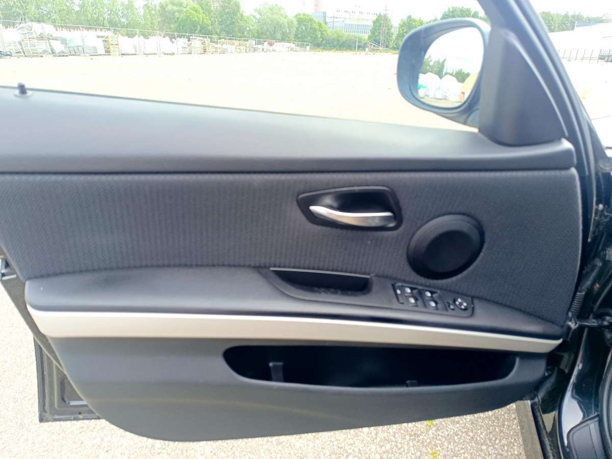BMW 320, 2.0 l., Универсал