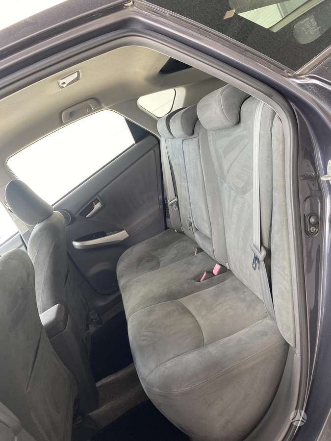 Toyota Prius - 6