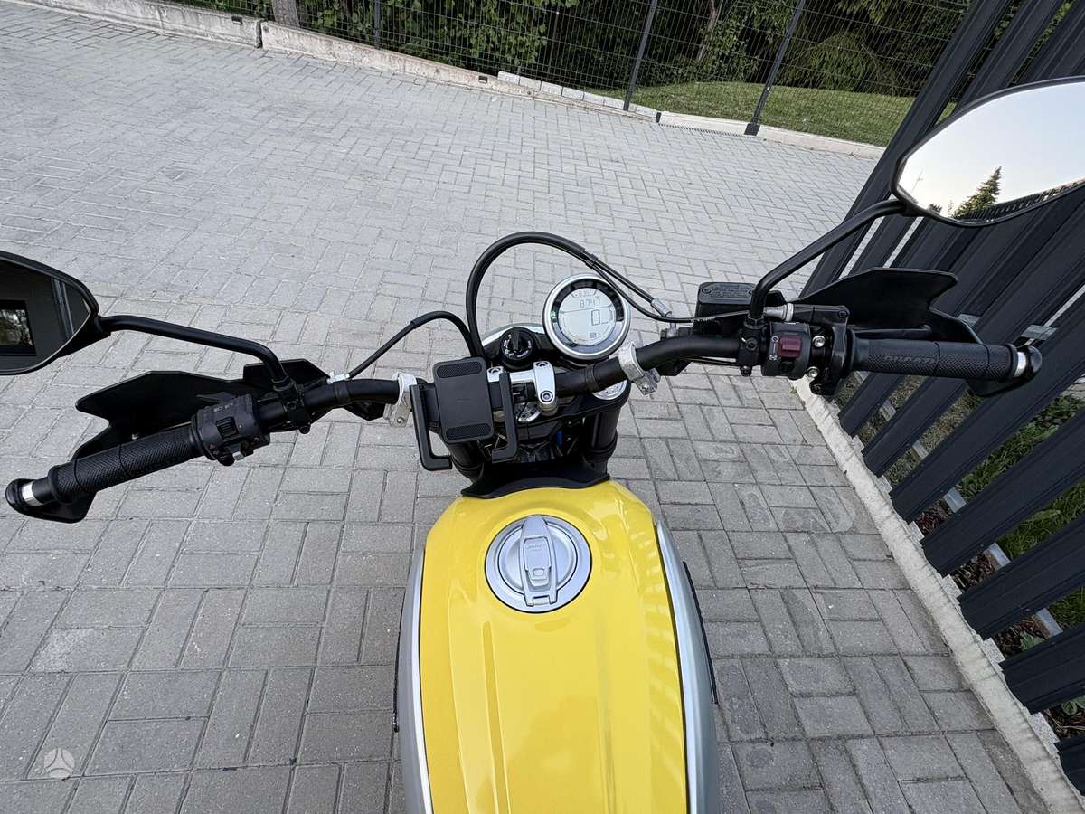 Ducati Scrambler 800cc, street / classic