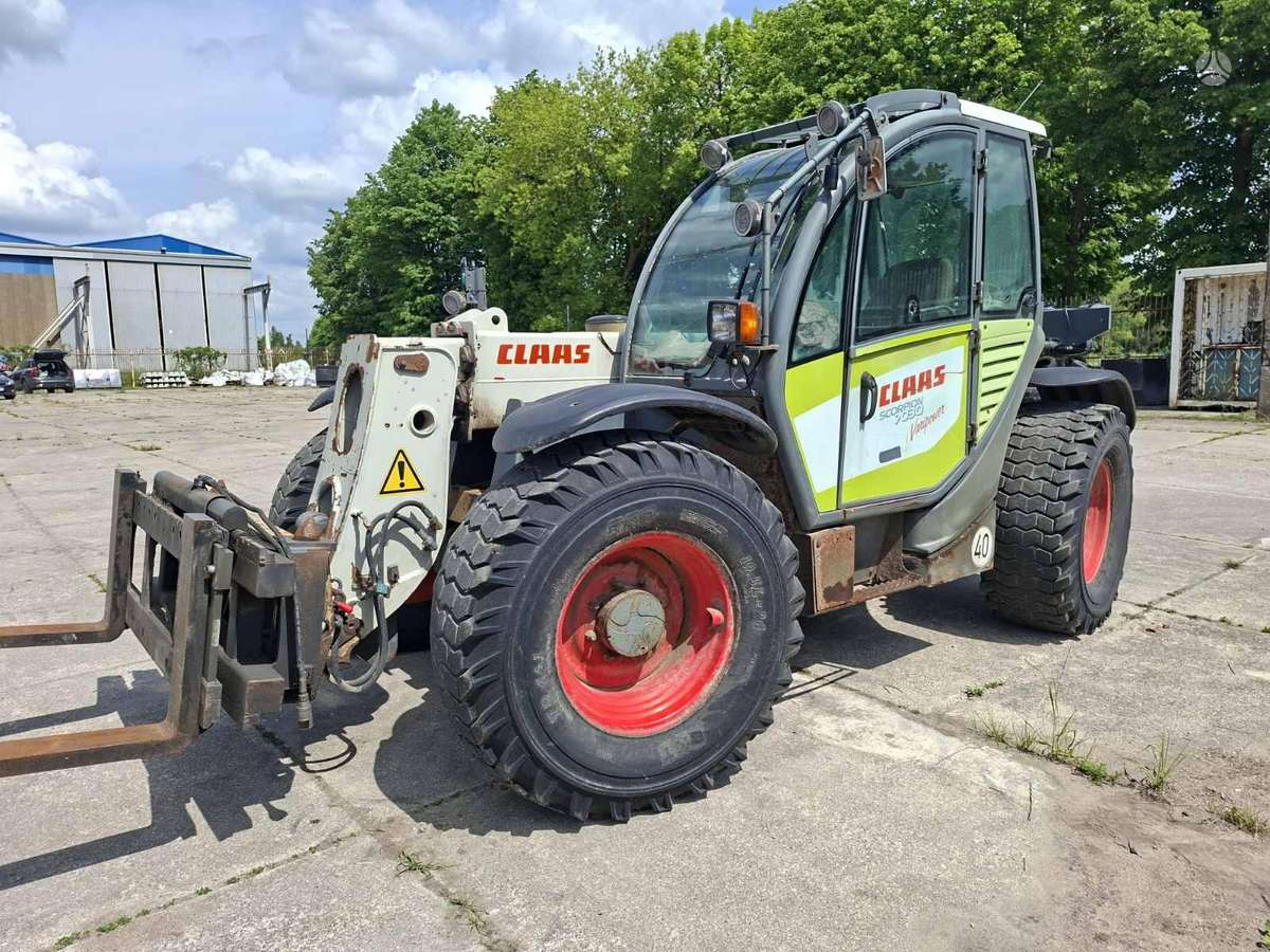 Claas Scorpion7030, telescopic handler