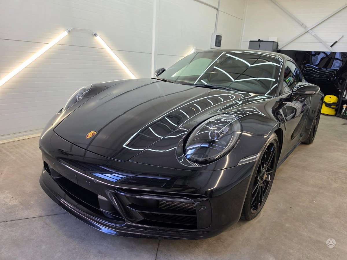 Porsche 911 - 9