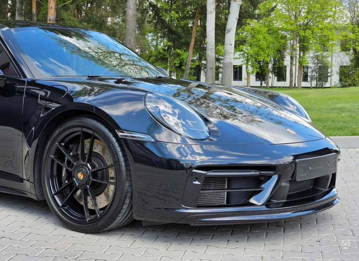 Porsche 911 - 8